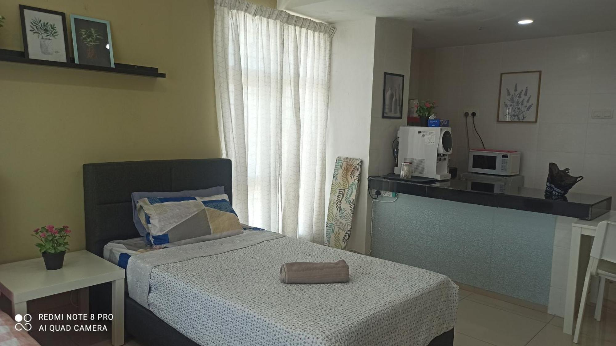 Zulanie Family Studio At D'Perdana Apartment, Spacious And Cozy With Pool, Free Wifi & Netflix Kota Bharu Buitenkant foto